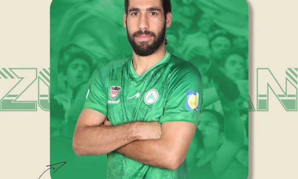 نادر محمدی با ذوبآهن دو ساله تمدید کرد